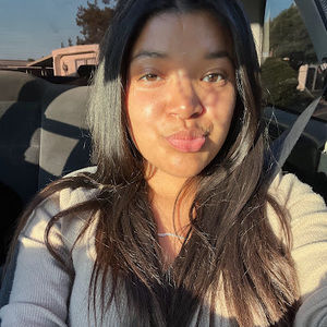 Meet your Posher, Alexia